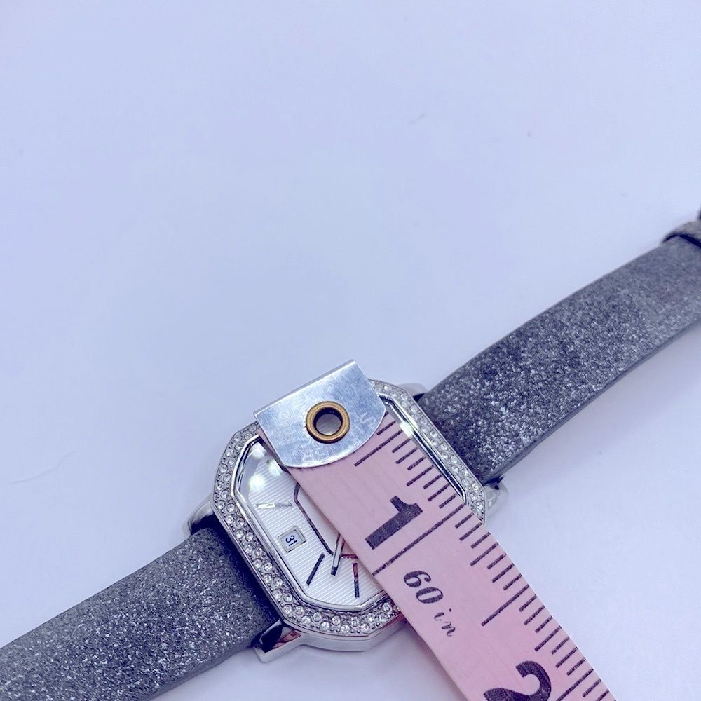 Working! Relic by Fossil Gray Metallic Leather Band Rhinestone Bezel Watch - Picture 11 of 11